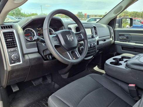 Used 2019 RAM 1500 Classic Warlock AWD/4WD image 18