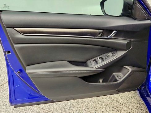 Used 2021 Honda Accord Sport image 10