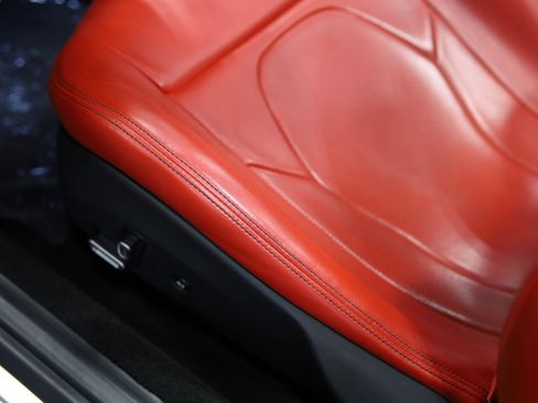 Used 2020 Ferrari Portofino RWD image 22