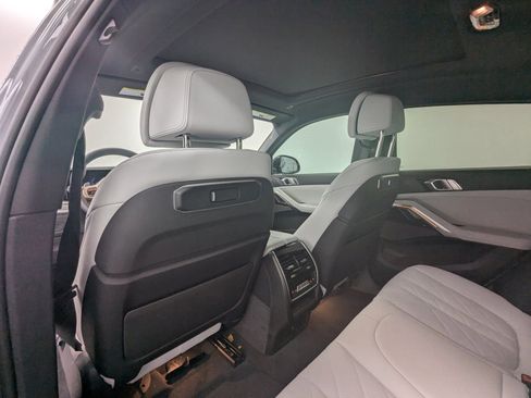 Used 2026 BMW X6 xDrive40i image 19