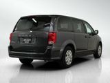 Used 2018 Dodge Grand Caravan SE image 5