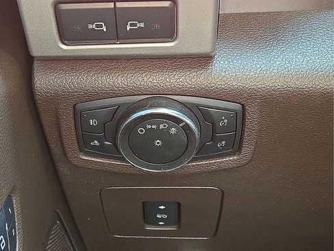 Used 2016 Ford F150 King Ranch w/ Equipment Group 601A Luxury image 24