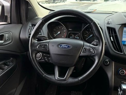 Used 2019 Ford Escape SEL image 8