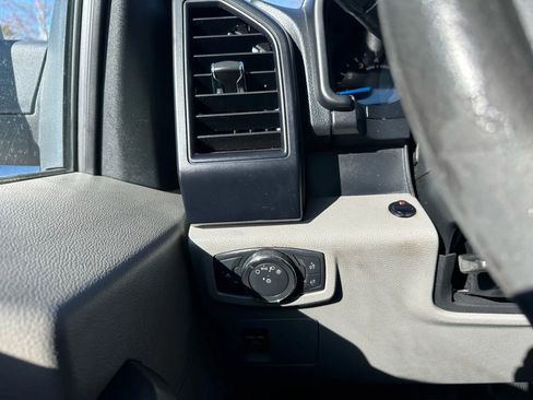 Used 2016 Ford F150 XL image 24