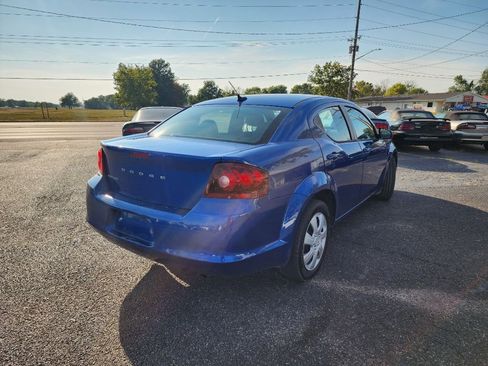 Used 2013 Dodge Avenger SE image 4