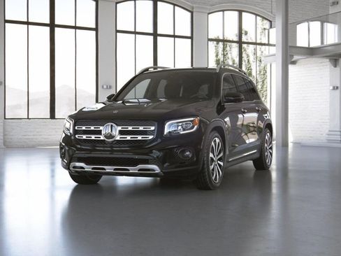 Certified 2022 Mercedes-Benz GLB 250 4MATIC image 42