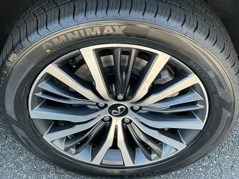 Used 2025 INFINITI QX60 Sensory w/ Vision Package AWD/4WD image 10
