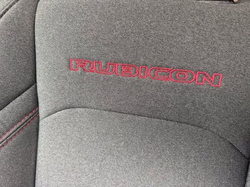 Used 2024 Jeep Wrangler Unlimited Rubicon image 25