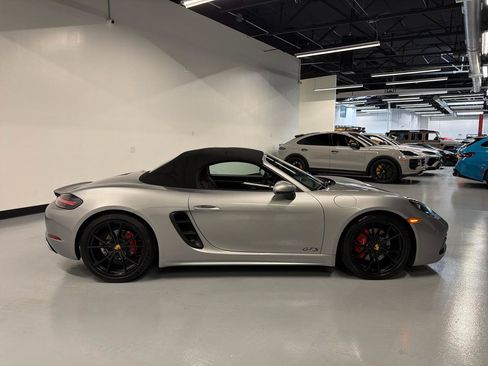 Used 2018 Porsche 718 Boxster GTS RWD image 36