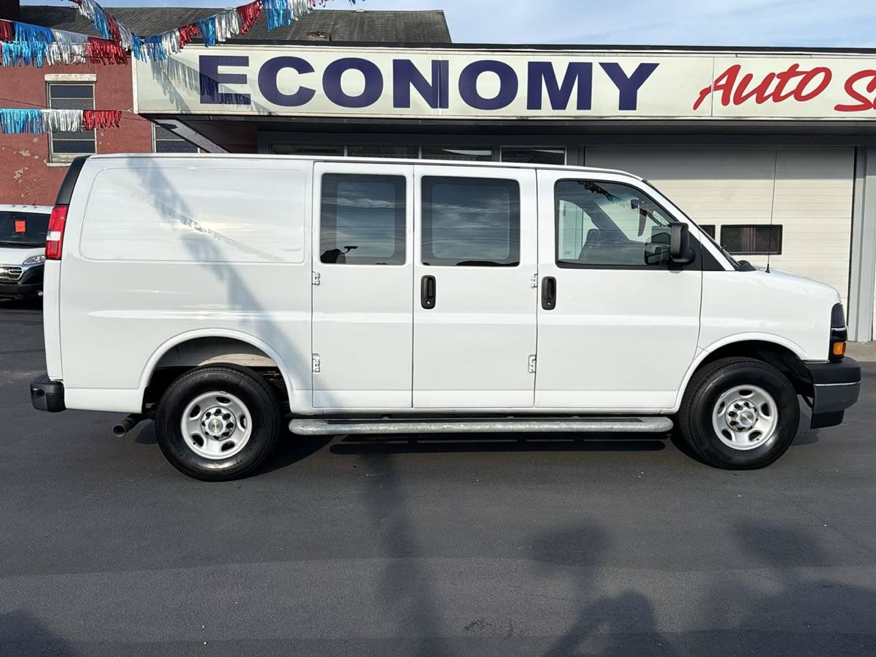 Used 2025 Chevrolet Express 2500 w/ Driver Convenience Package RWD image 2