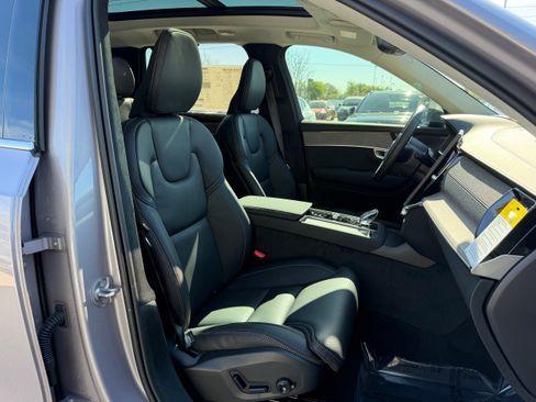 New 2026 Volvo XC90 B5 Ultra w/ Lounge Package AWD/4WD image 8