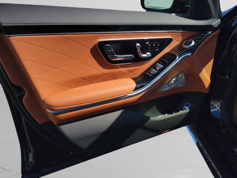 New 2026 Mercedes-Benz S 580 4MATIC Sedan image 15