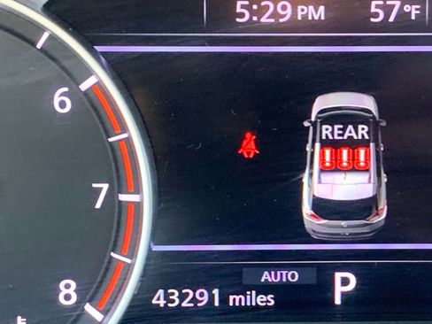 Used 2023 Nissan Rogue SV image 40