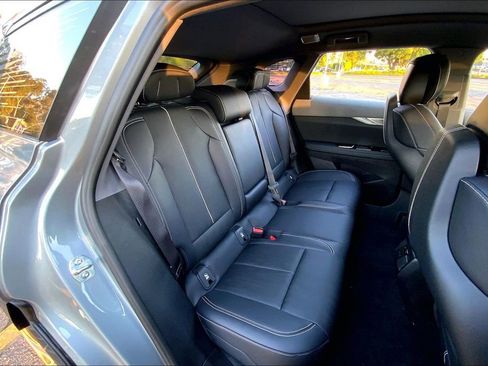 New 2026 Cadillac Optiq Sport 2 image 29