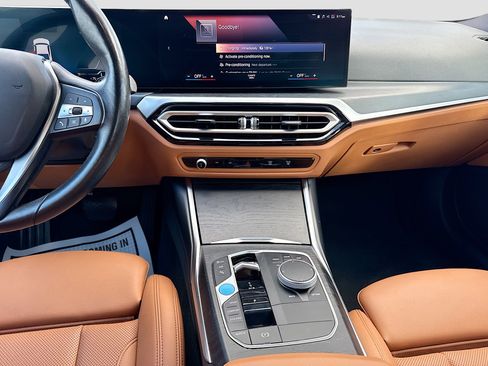 Used 2023 BMW i4 eDrive35 w/ Premium Package image 18