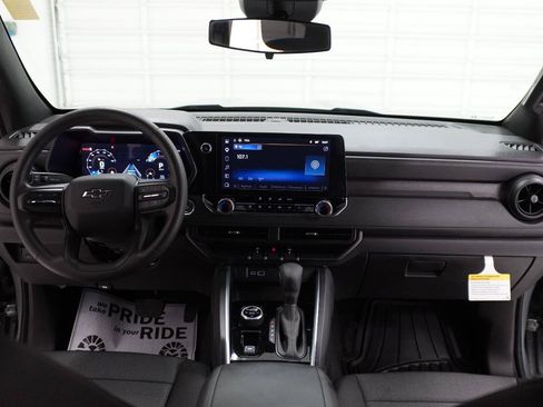 Used 2025 Chevrolet Colorado Trail Boss AWD/4WD image 25