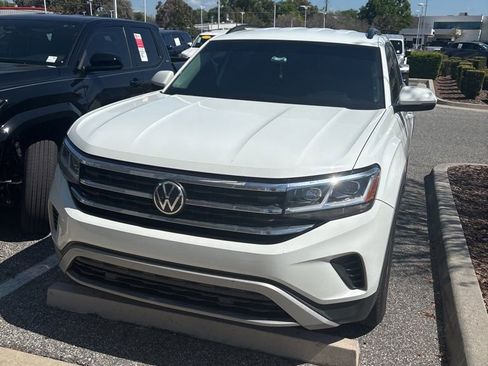 Used 2021 Volkswagen Atlas SE image 2