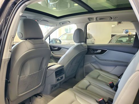 Used 2023 Audi Q7 3.0T Premium Plus image 13