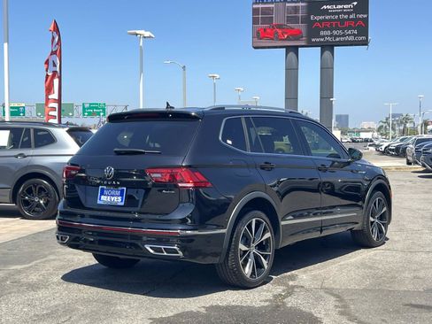 Certified 2024 Volkswagen Tiguan SEL R-Line AWD/4WD image 27