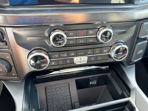 New 2026 Ford F250 Lariat AWD/4WD image 17