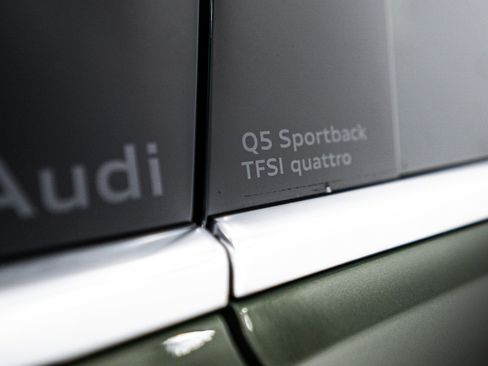 Certified 2025 Audi Q5 Premium Plus w/ Premium Plus image 22