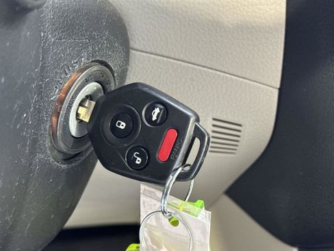 Used 2013 Subaru Impreza 2.0i Sport Premium image 27