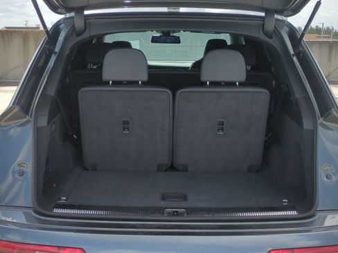 Used 2025 Audi SQ7 Premium Plus w/ Executive Package image 13