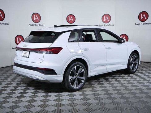 Used 2022 Audi Q4 e-tron Premium Plus w/ Premium Plus AWD/4WD image 8