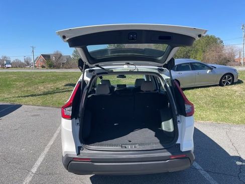 Used 2023 Honda CR-V LX image 7