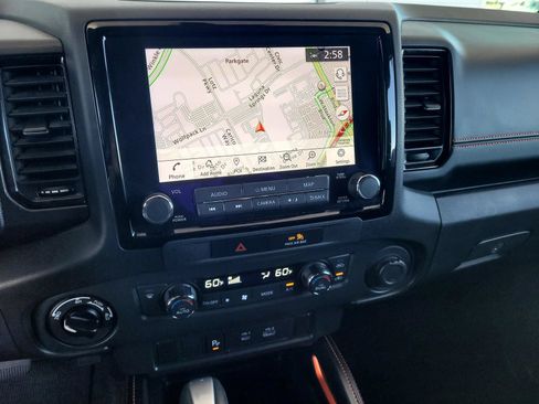 Used 2023 Nissan Frontier PRO-4X w/ Technology Package AWD/4WD image 28