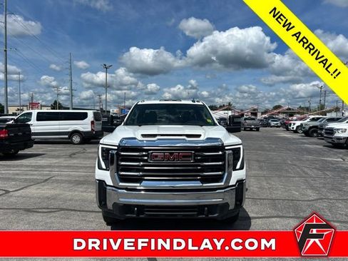 Used 2024 GMC Sierra 3500 SLE w/ SLE Value Package AWD/4WD image 2