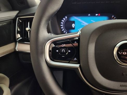 New 2026 Volvo XC90 B6 Plus w/ Protection Package Premier AWD/4WD image 28