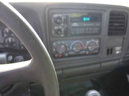 Used 2002 Chevrolet Silverado 2500 4x4 Extended Cab image 22