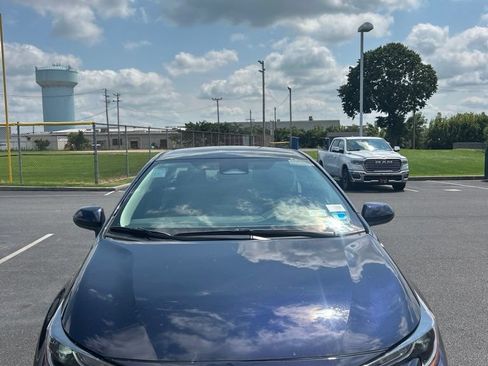 Used 2026 Toyota Corolla LE FWD image 2