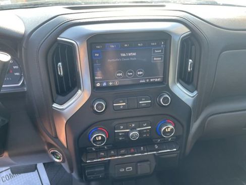 Used 2019 Chevrolet Silverado 1500 LT Trail Boss w/ Convenience Package AWD/4WD image 20