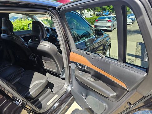 Used 2016 Volvo XC90 T6 Inscription w/ Vision Package image 25