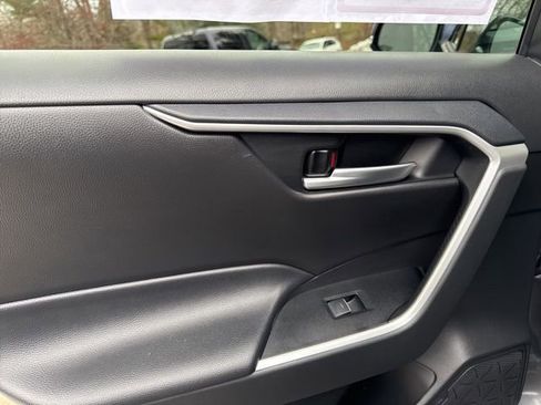 Certified 2024 Toyota RAV4 XLE Premium image 9