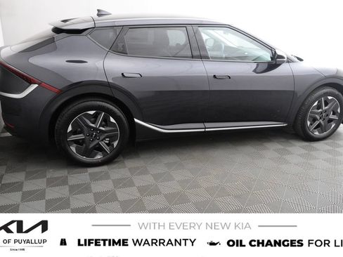 New 2026 Kia EV6 Light RWD image 4