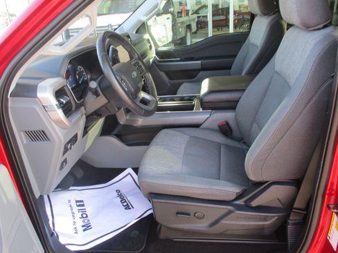 Used 2022 Ford F150 XLT w/ Equipment Group 301A Mid RWD image 6