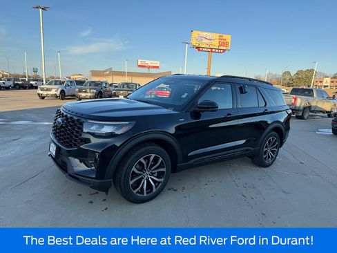 New 2026 Ford Explorer ST-Line RWD image 1