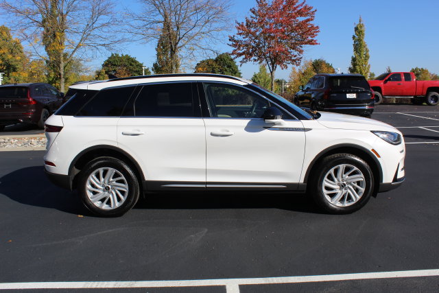 Certified 2026 Lincoln Corsair Premiere AWD/4WD image 2