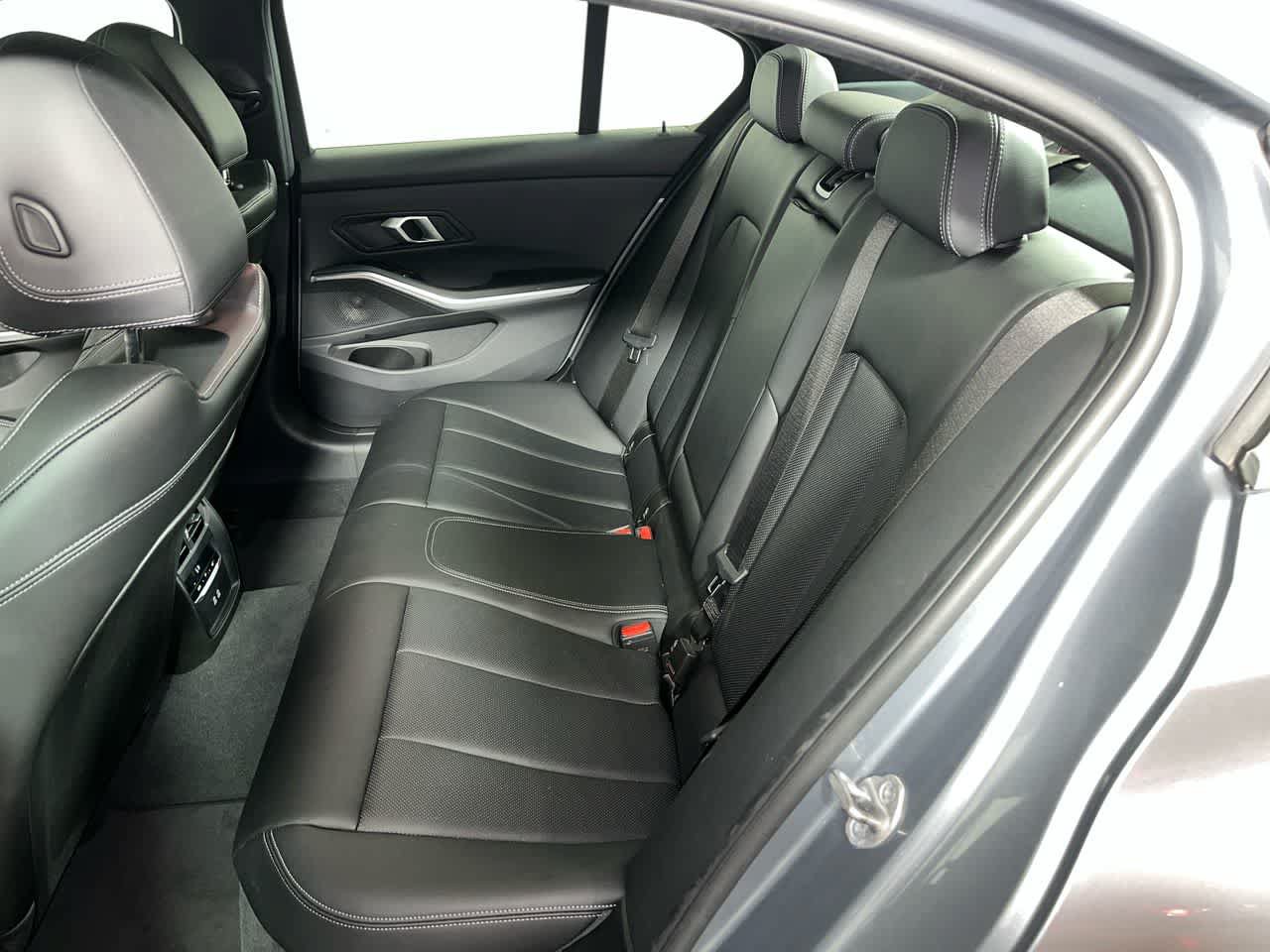 Used 2025 BMW 330i Sedan RWD image 28