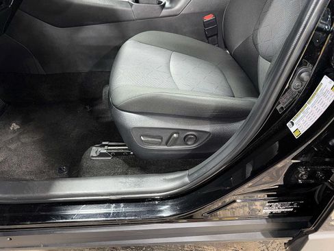Certified 2025 Toyota RAV4 XLE AWD/4WD image 23