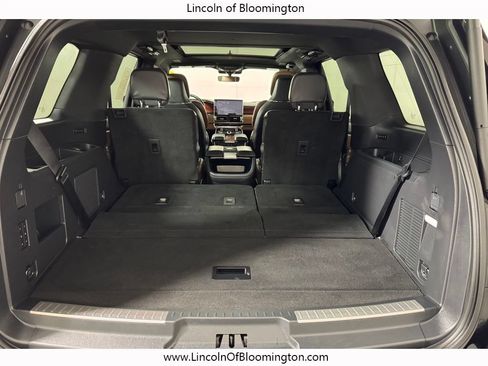 Used 2023 Lincoln Navigator Reserve w/ Equipment Group 201A AWD/4WD image 16