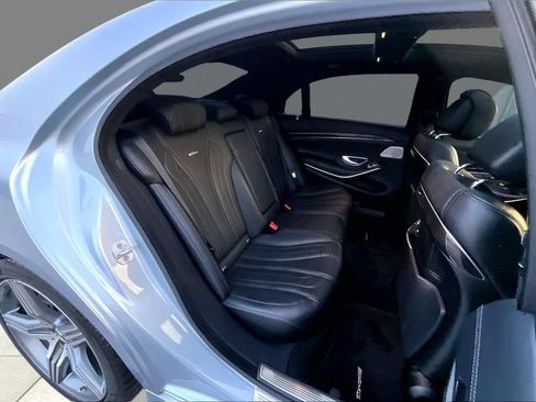 Used 2015 Mercedes-Benz S 63 AMG 4MATIC Sedan w/ Driver Assistance Package image 27