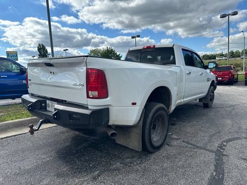 Used 2015 RAM 3500 SLT AWD/4WD image 3