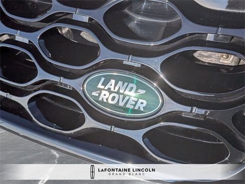 Used 2024 Land Rover Discovery Sport Dynamic SE image 9