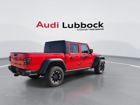 Used 2026 Jeep Gladiator Rubicon AWD/4WD image 9