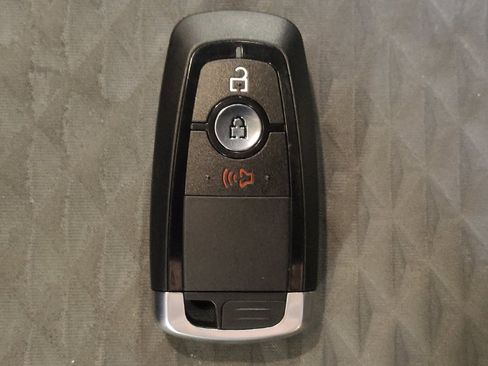 Used 2022 Ford Escape SE FWD image 32