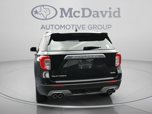 Used 2023 Ford Explorer Platinum w/ Technology Package AWD/4WD image 7